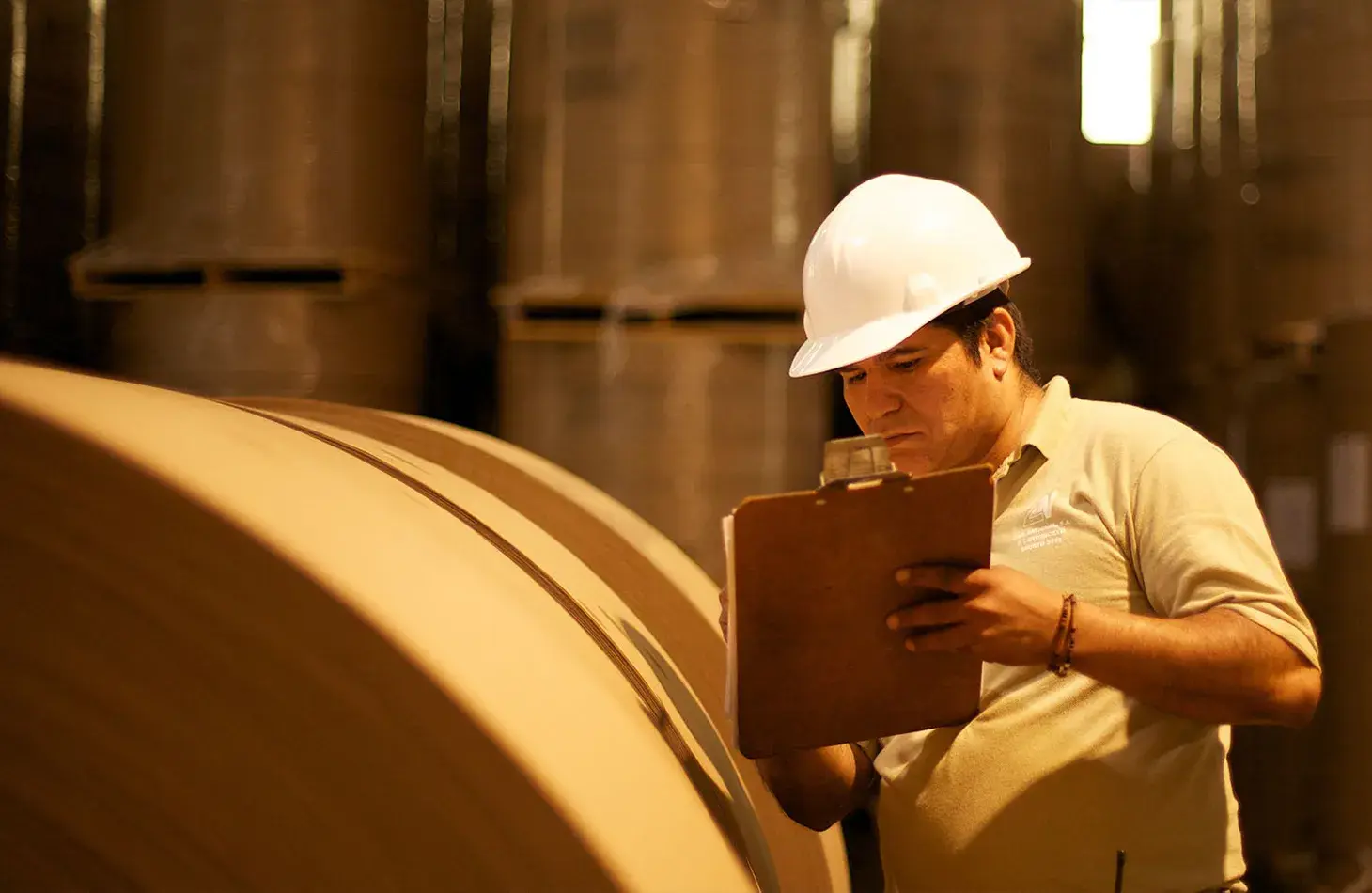 De residuos como papel y cartó